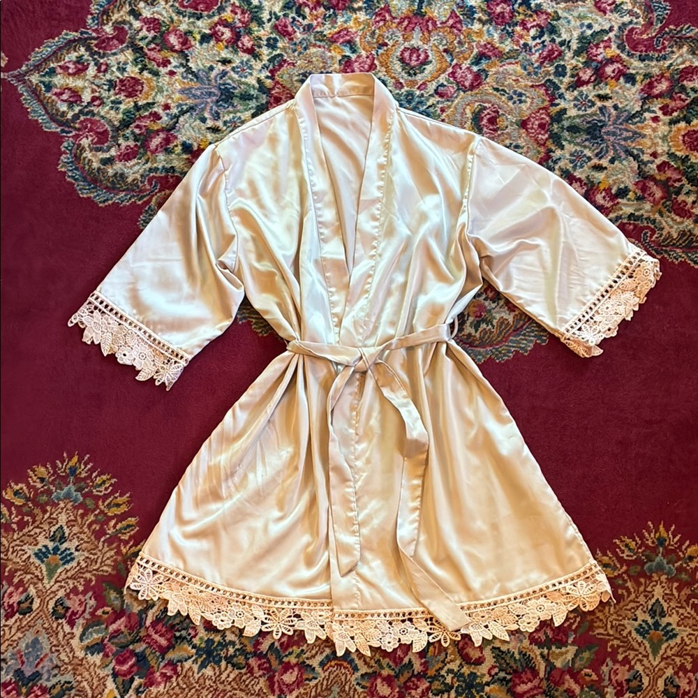 Silky Lace-Trim Satin Robe - Ivory